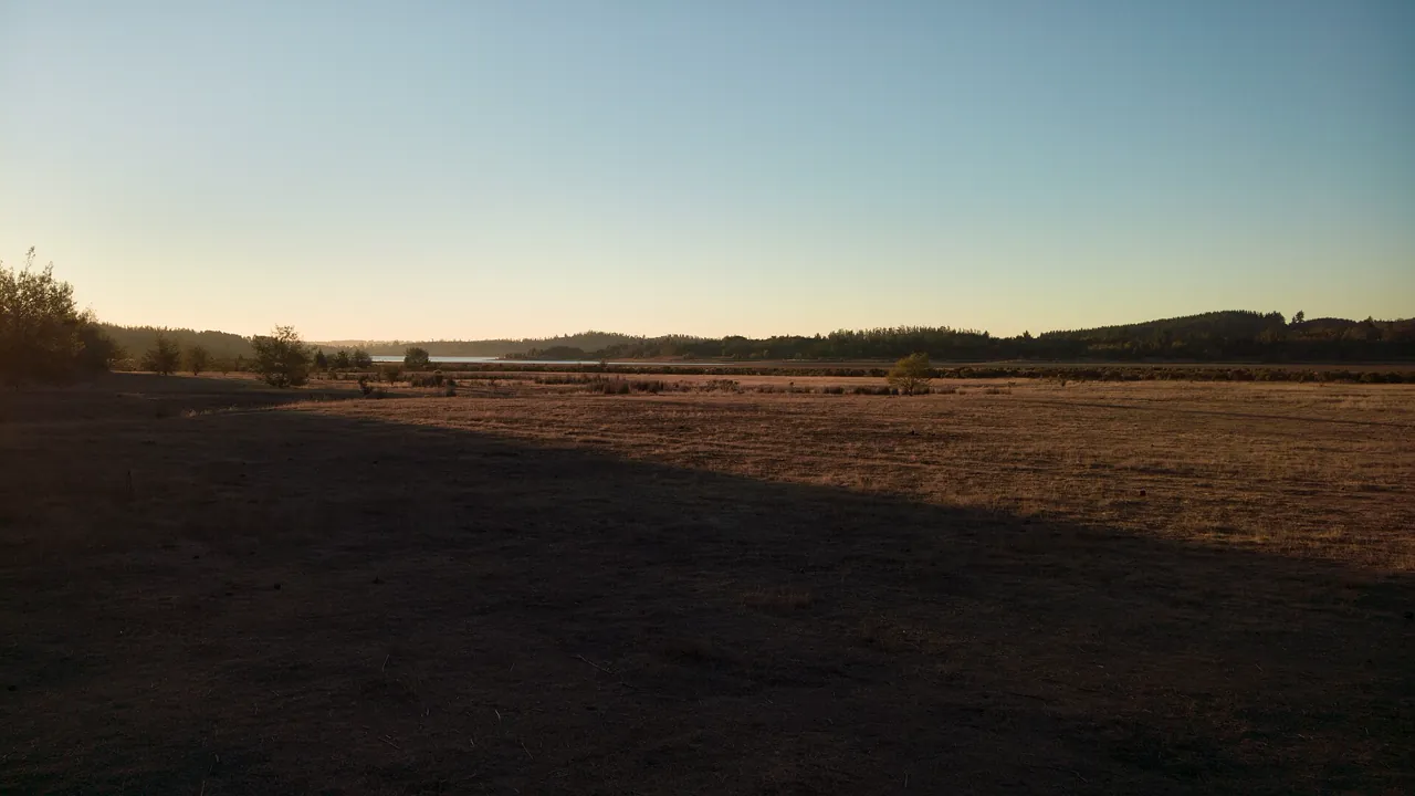 Paisaje de la Reserva Nacional Lago Peñuelas